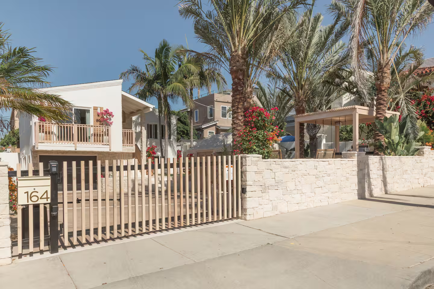 Chestnut By the Sea exterior
